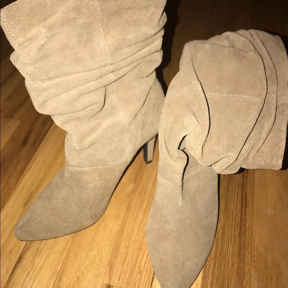 Kelly & Katie Heeled Boot - Picture 2 of 3